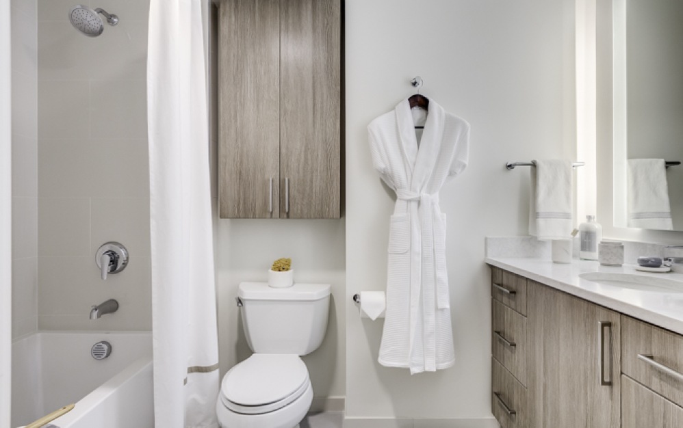J | Floors 2-6  - Studio floorplan layout with 1 bathroom and 420 square feet (Floor 5, 3D)